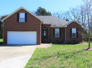 334 Shelby Cir, Shelbyville, TN 37160