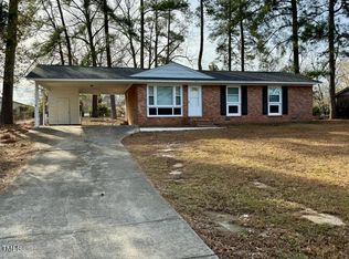 5215 Merritt Dr, Fayetteville, NC 28314