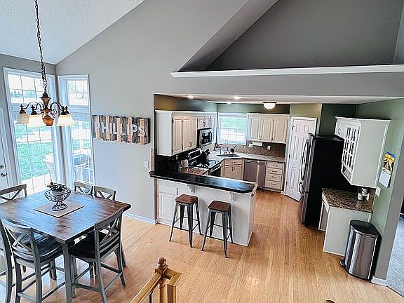 3rd image of 4141 N 108th St