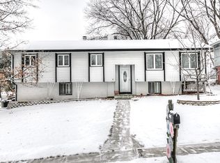 5612 N 92nd St, Omaha, NE 68134