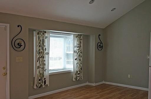3rd image of 38 Shore Ave