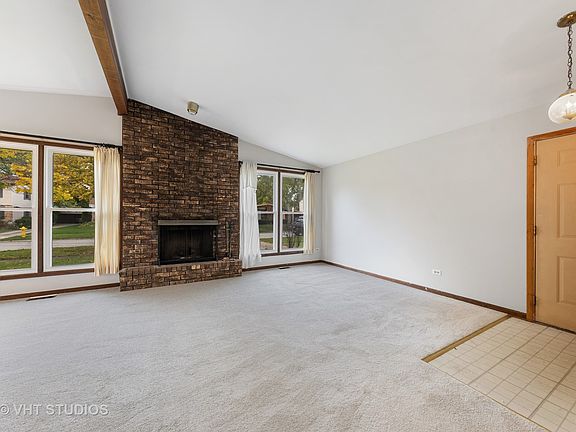 3rd image of 452 S Park St