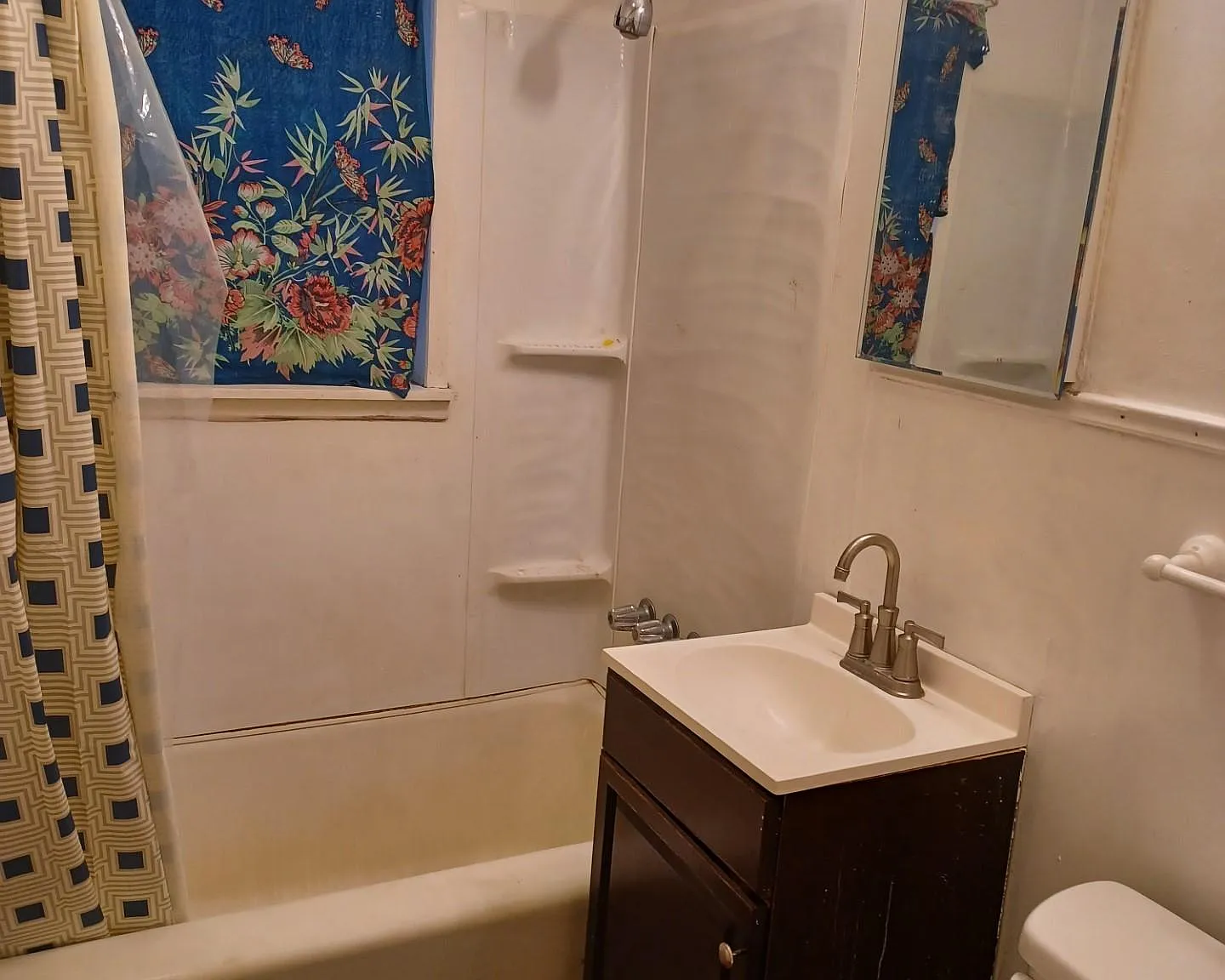 3 bed, 1112 sqft, $675 — Photo 2