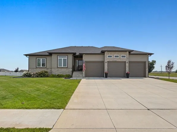 3925 53rd St, Columbus, NE 68601