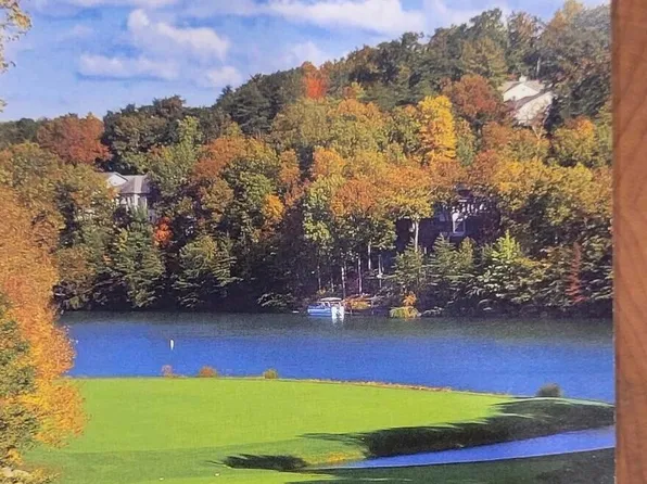 104 Chatham Ln, Crossville, TN 38558