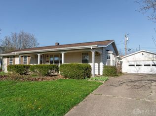 820 Bellows Dr, New Carlisle, OH 45344