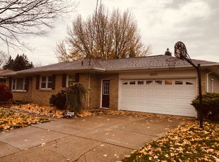 6900 Willard Ave SE, Grand Rapids, MI 49548