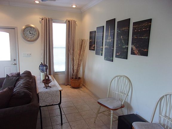 5th image of 33 Elmwood Ave #2