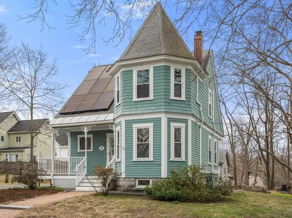 58 Church St, North Chelmsford, MA 01863