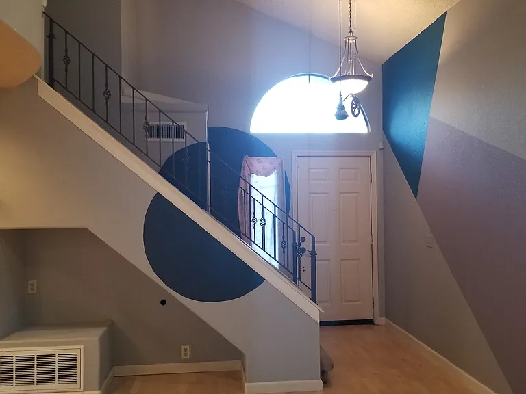 7584 Deltawind Dr — Photo 2