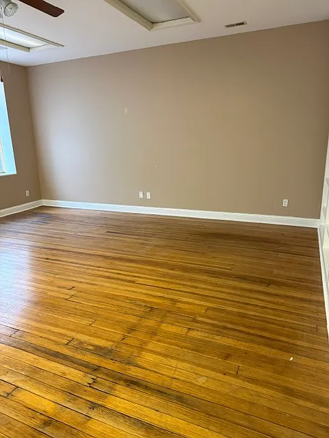 3 bed, 1500 sqft, $1,200 — Photo 2