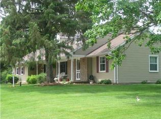 2265 Sunrise Dr, Williamston, MI 48895