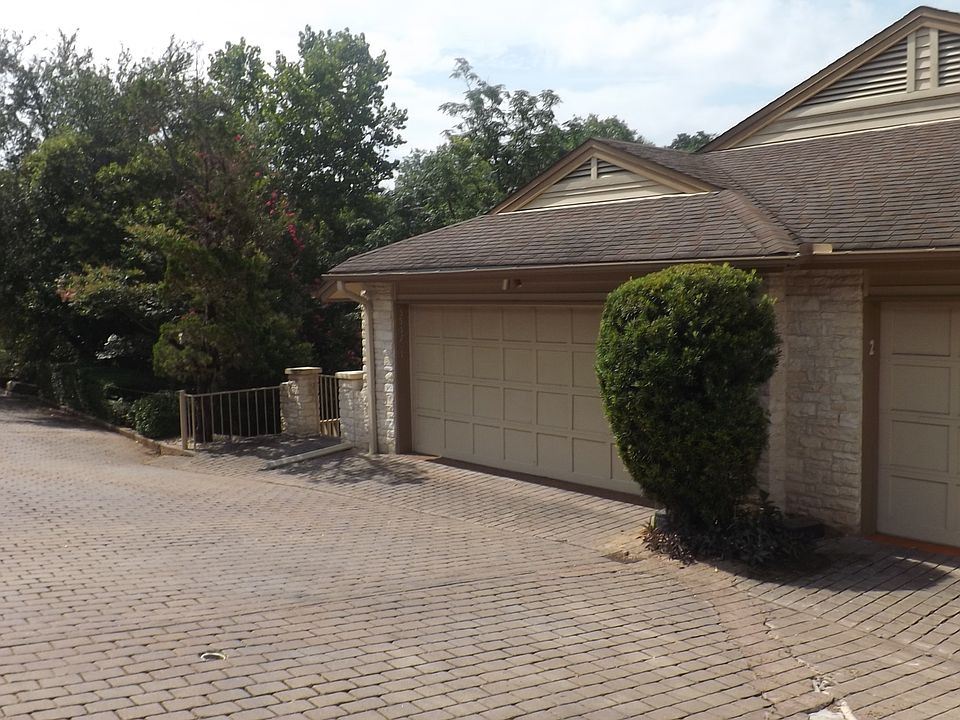 1st image of 5517 Oakwood Cv APT 1