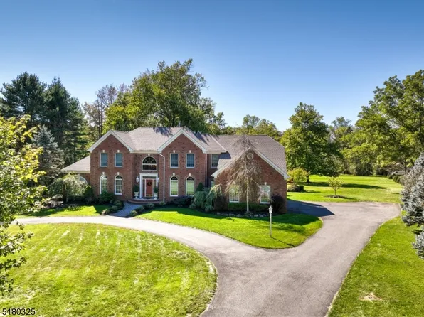 35 Spruce St, Bernards Twp., NJ 07920