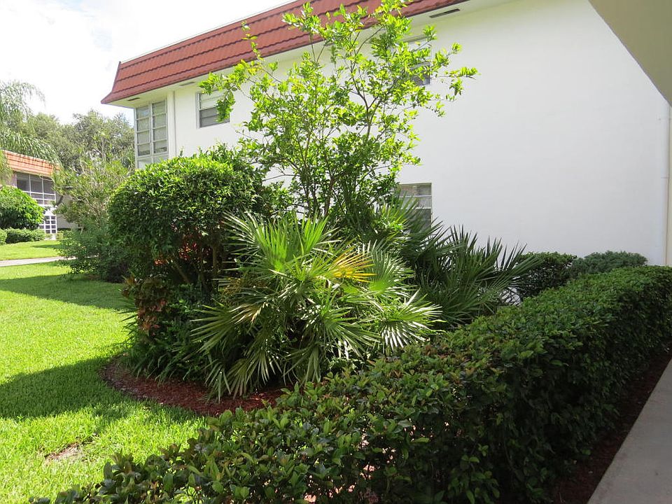 1st image of 1225 NW 21st St Unit 37-3702