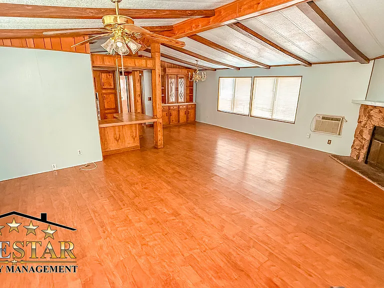 223 McCord Ave — Photo 3