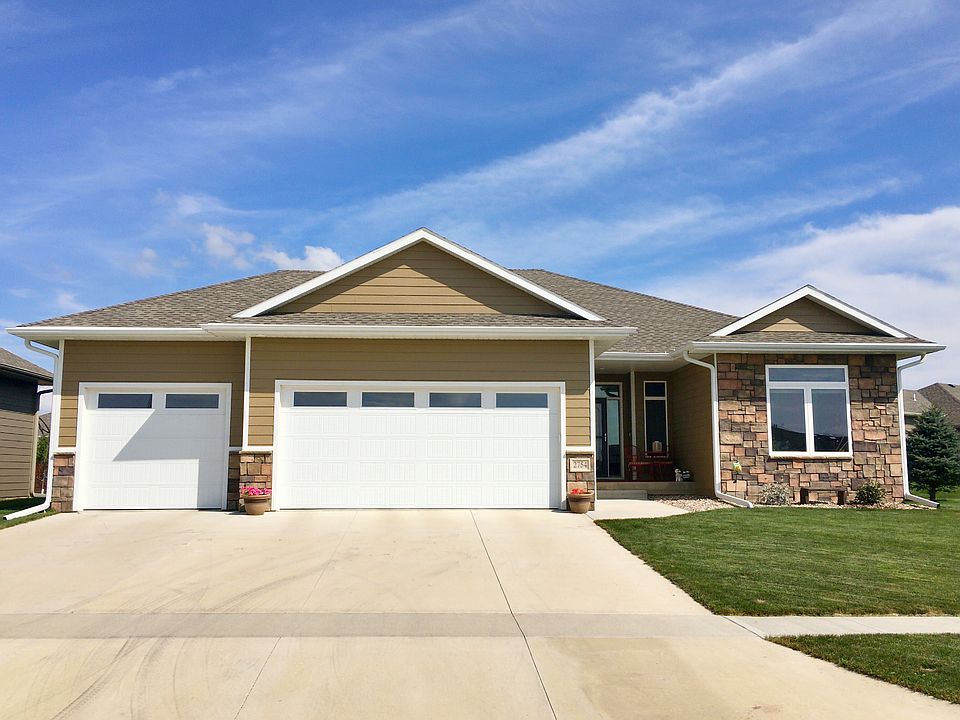 1st image of 2754 Nicklaus Blvd