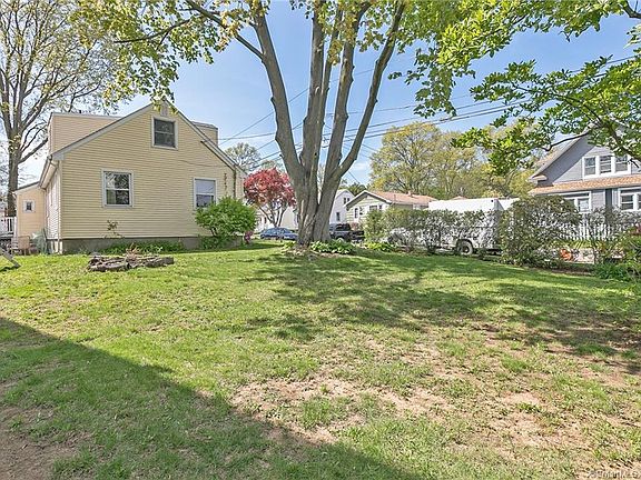 3rd image of 265 Milford Ave