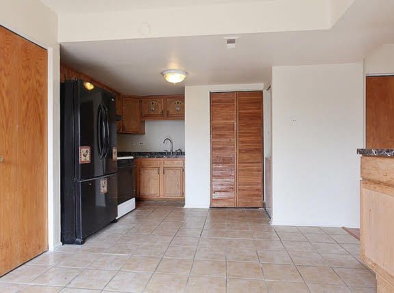 3rd image of 201 Briarwood Ct