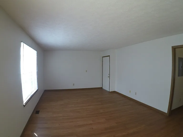 2911-2915 Horizon Dr. — Photo 4