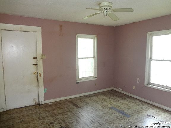 4th image of 602 S San Augustine Ave