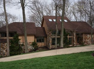 508 Timber Ln, Clairton, PA 15025