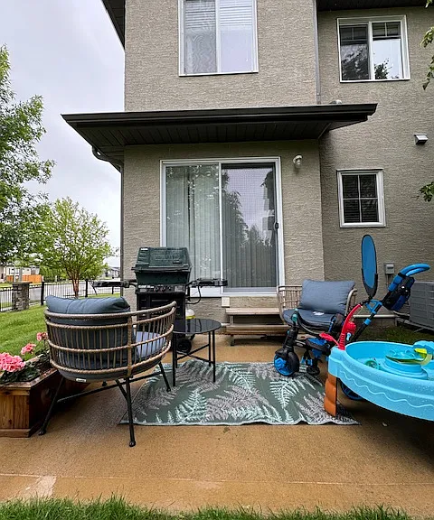135 Ashworth Cres — Photo 18