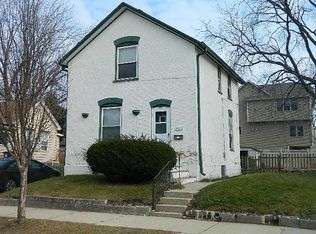 1421 Chatham St, Racine, WI 53402