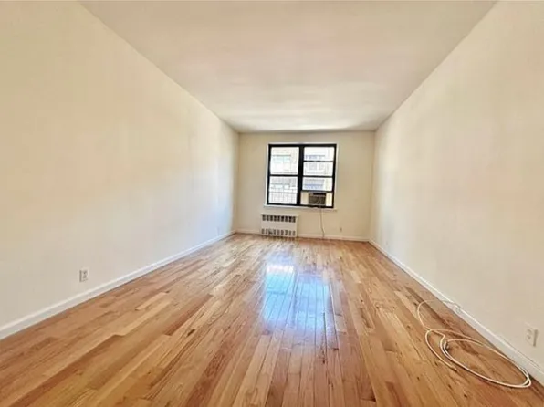 506 East 88th Street image 1 of 7