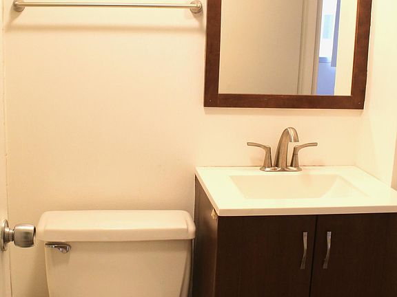 3rd image of 5500 Friendship Blvd #901