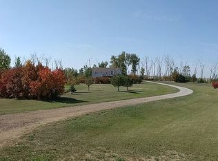 2650 132nd St SE, Menoken, ND 58558