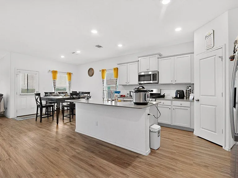 936 Mallow Rd — Photo 13