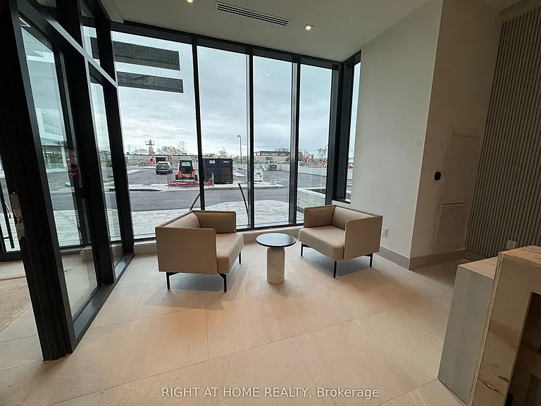 743 Warden Ave #218 — Photo 4