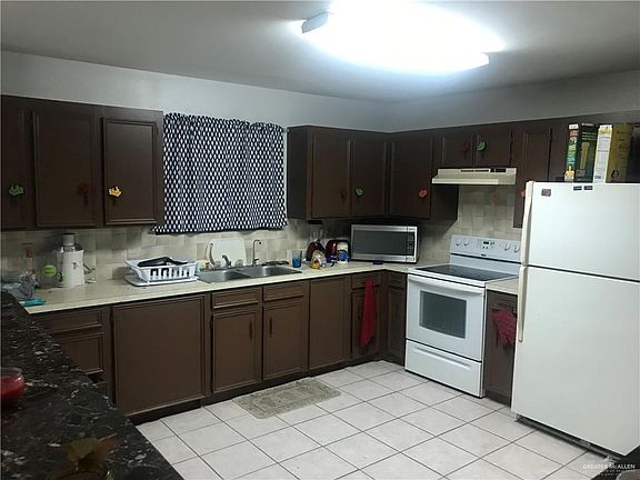5th image of 4307 Canadiana Ln