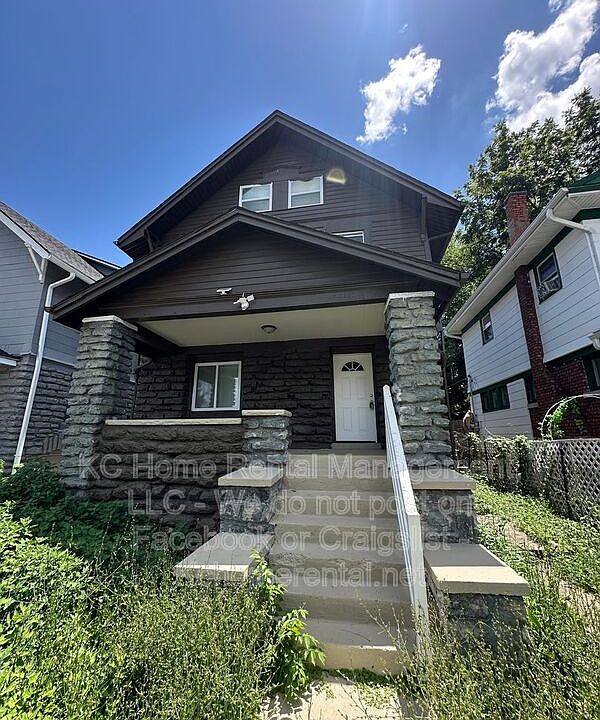 1st image of 3211 E 32nd St