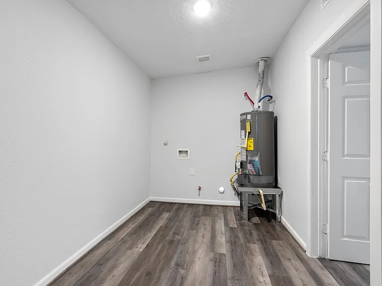 7307 Avenue H #B — Photo 15