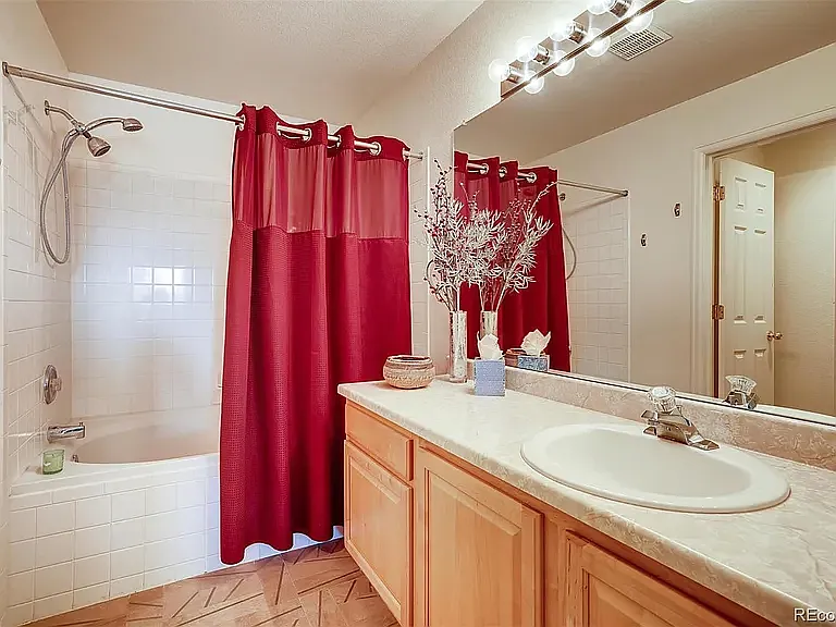 4513 S Auckland Ct — Photo 20