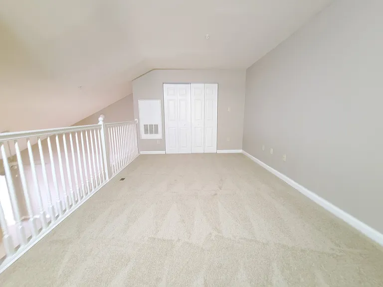 724 Bristol Village Dr #305 — Photo 7