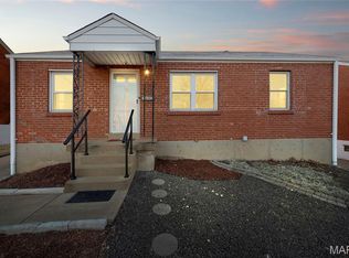 84 S Laclede Station Rd, Saint Louis, MO 63119