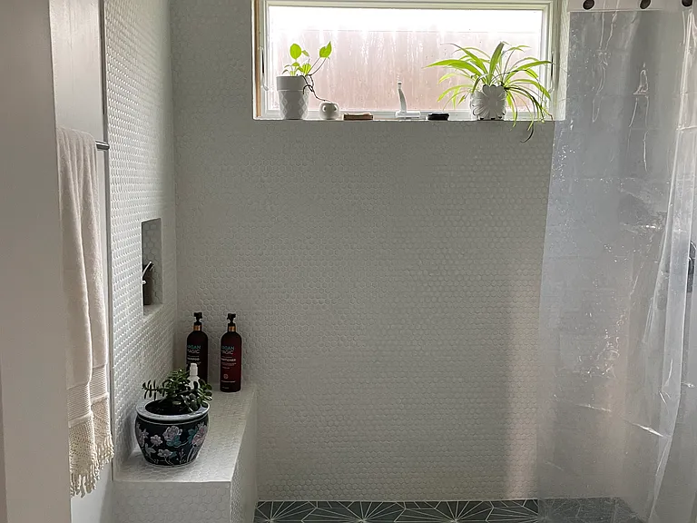 1st Floor Bathroom