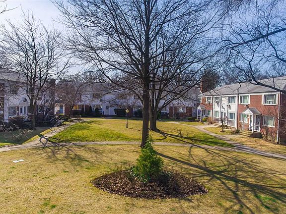 4th image of 13-50 Bell Blvd #214