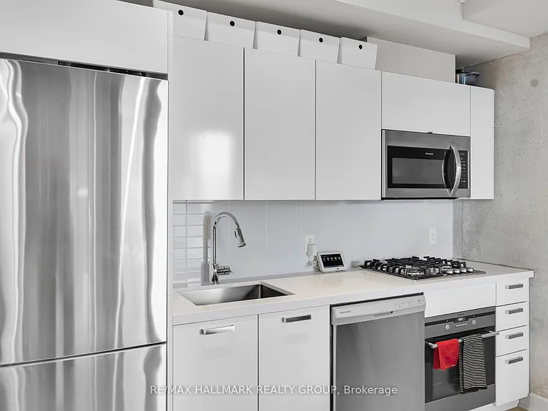 203 Catherine St #601 — Photo 13