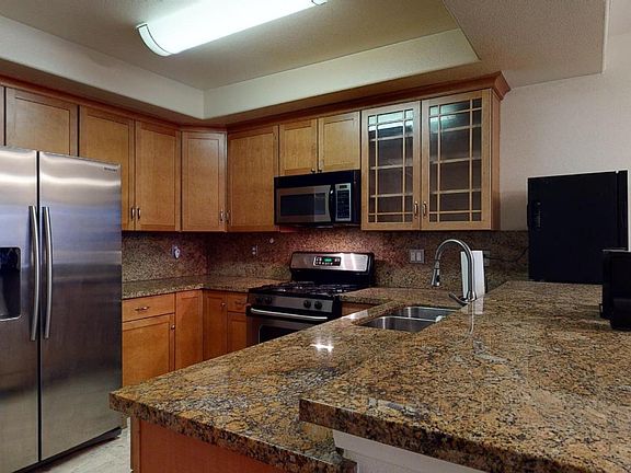 4th image of 808 Lenzen Ave Unit 119
