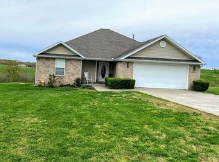 524 Madison St #8535, Huntsville, AR 72740
