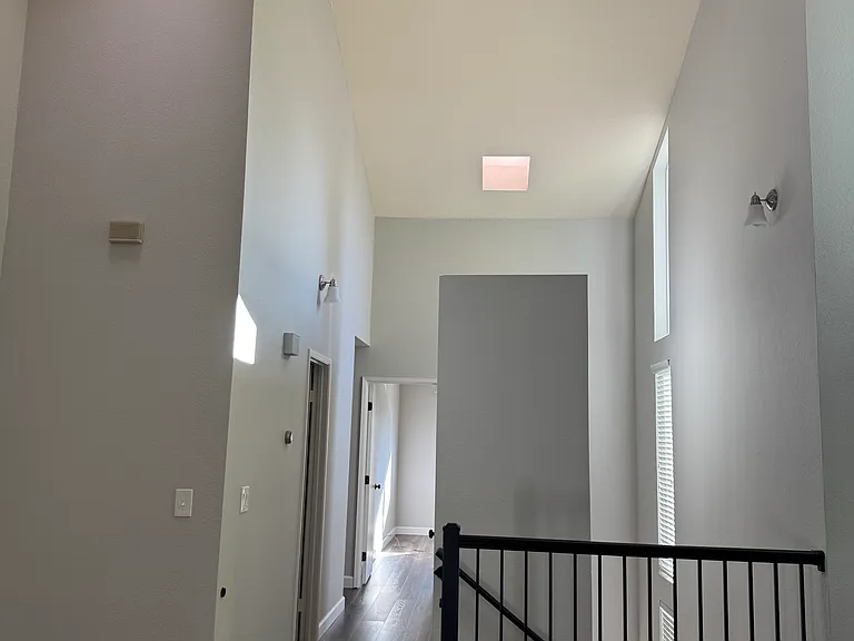 126 Southwind Dr — Photo 8