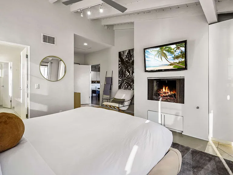 Room-darkening shades offer the choice between sleeping in or enjoying the sunrise.