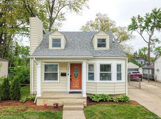 1384 Cambridge Rd, Berkley, MI 48072