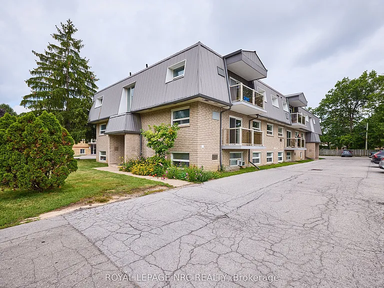 90 Woodlawn Rd #15 — Photo 22