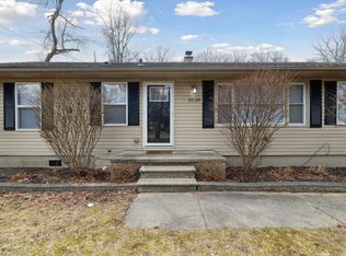 22169 Averhill St, Farmington Hills, MI 48336