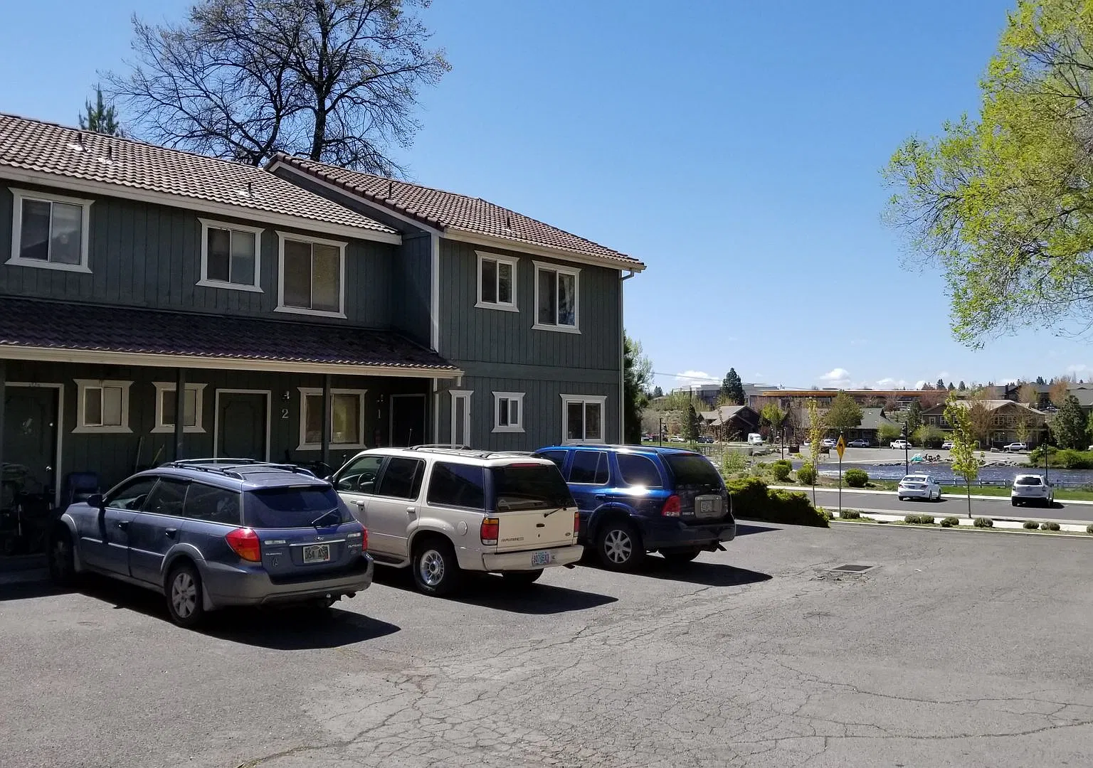 110-94 Riverside 4-Plex, Bend — Photo 1